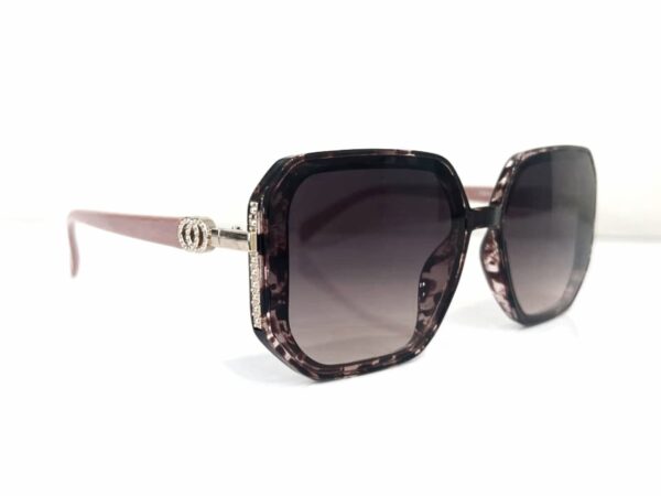 عینک آفتابی زنانهCHANEL مدل6826 - تصویر 3